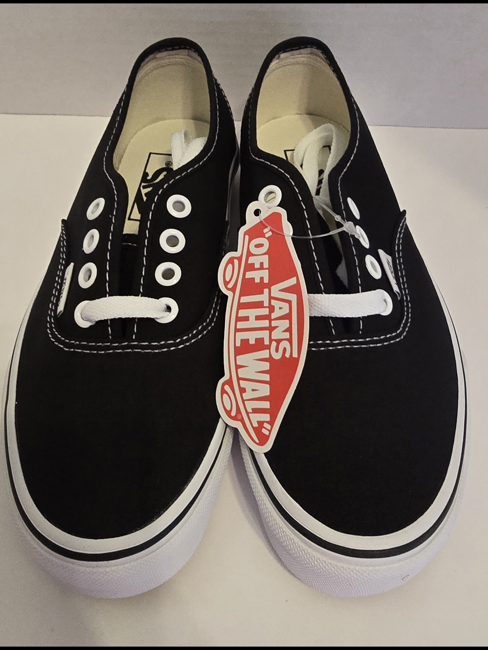 Vans Black Canvas Low-Top Sneakers New Size 5.5 - Picture 2 of 11